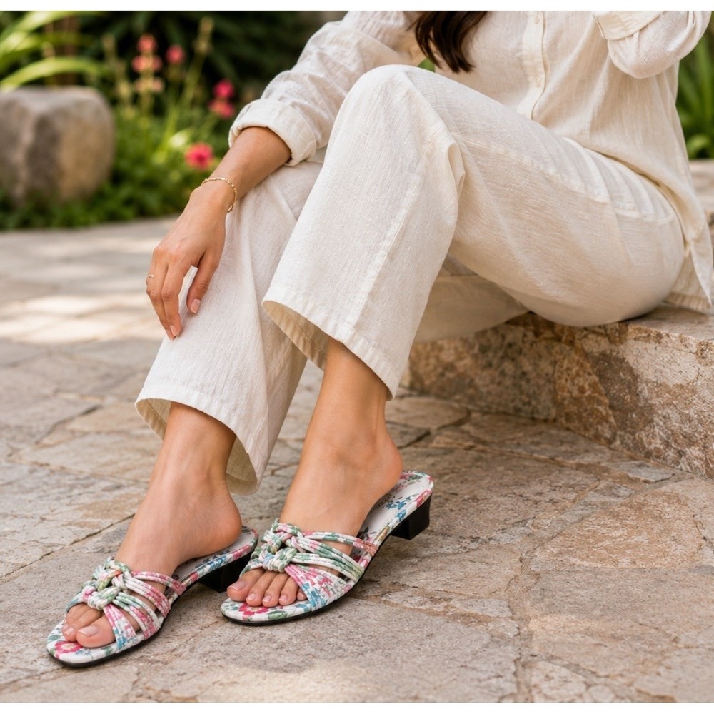 Vince‎ Cameo  6.5 Pastel Floral  Strappy  Block Heel Mule Sandals Braided Wood - Picture 2 of 14